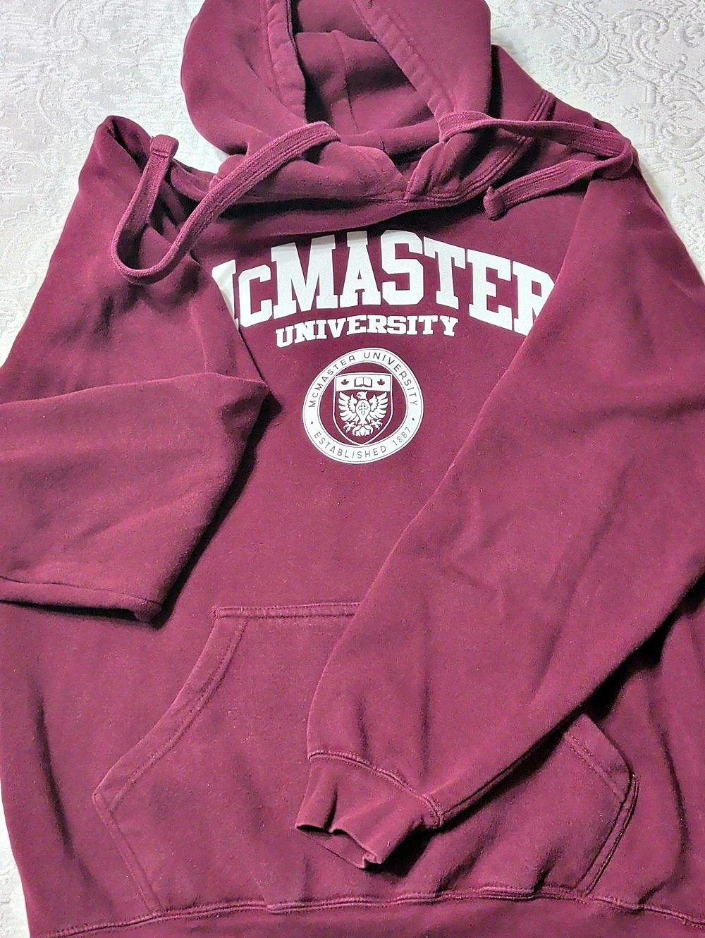AVID Apparel McMaster University Crest Hoodie Burgundy M Men's/Unisex